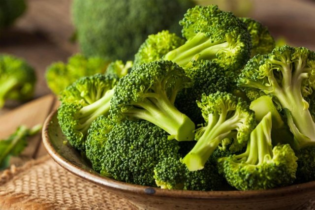 Что приготовить из капусты брокколи: интересные рецепты, полезные свойства продукта, противопоказания