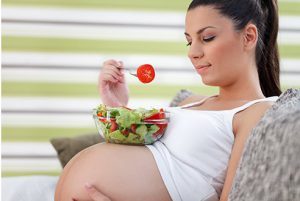 Что делать при запоре во время беременности: диета, питание