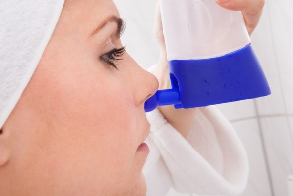 Можно ли промывать нос при гайморите: советы специалистов