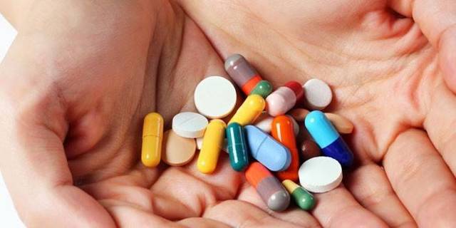 Что принимать после антибиотиков: какие подойдут медикаментозные средства, продукты питания или образ жизни