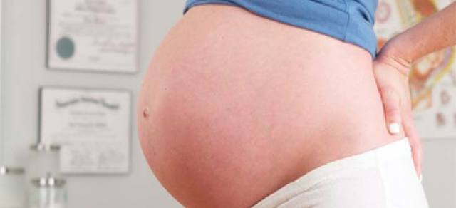 Можно ли быть беременной, если идут месячные: описание такого состояния, патологические отклонения