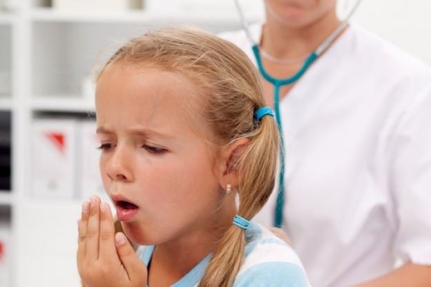 Как лечить сухой кашель у ребенка по Комаровскому