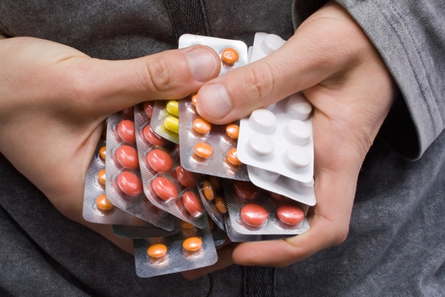 Антибиотики при уретрите у женщин: целесообразность приема, обзор антибактериальных средств