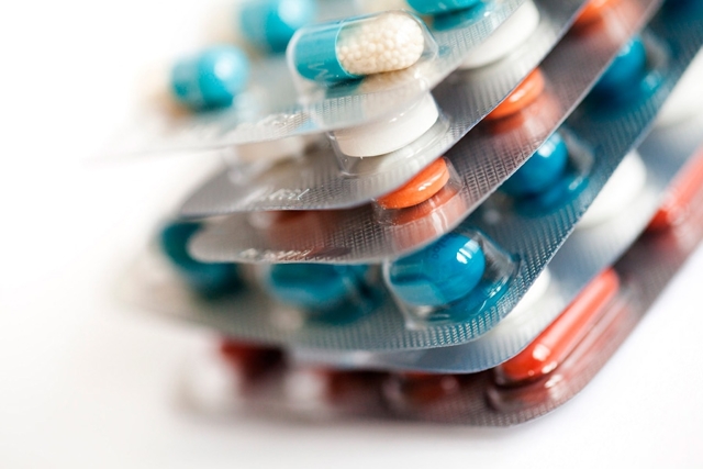 Антибиотики при уретрите у женщин: целесообразность приема, обзор антибактериальных средств