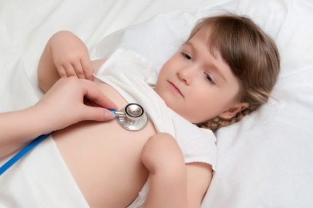 Симптомы при воспалении легких у детей, лечение заболевания