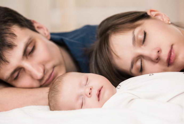 Новорожденный плохо спит днем - причины нарушения сна и способы нормализации режима дня