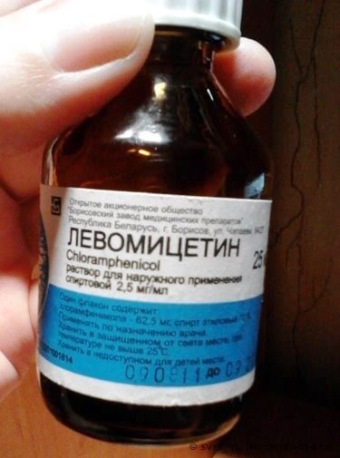 Левомицетиновый спирт при отите: показания к применению, дозировки и правила использования