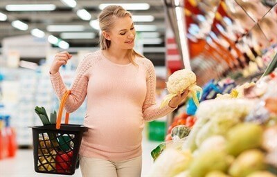 Что делать при запоре во время беременности: диета, питание