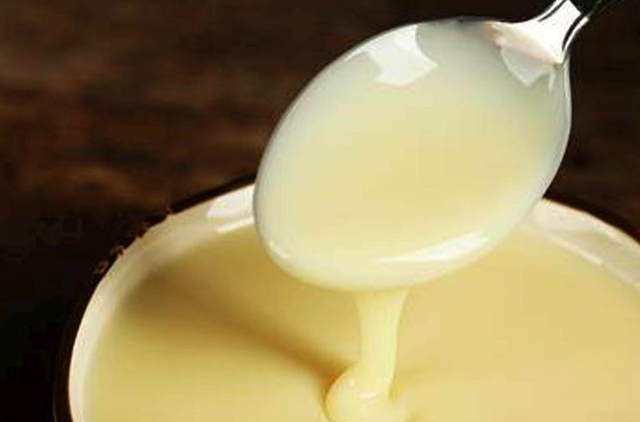 Сгущенка: польза и вред молочного лакомства