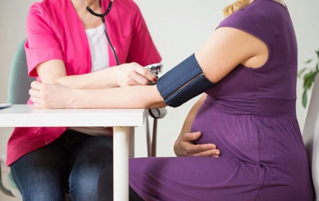 Настойка пустырника при беременности: показания к применению, успокаивающее действие и особенности приема