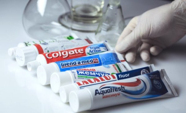 Лечебная зубная паста для десен - обзор популярных средств, правила применения, стоимость