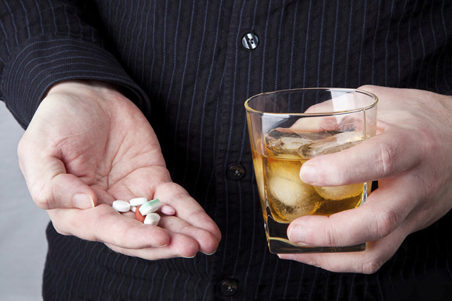 Совместимость антибиотиков и алкоголя - возможные последствия и запрещенные сочетания препаратов