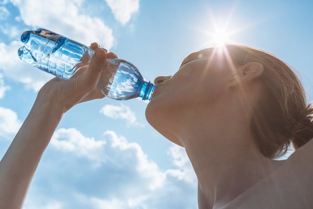 Почему постоянно хочется пить воду – этиология и причины