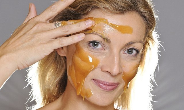 Как приготовить маски медовые для волос: популярные рецепты, полезные свойства и противопоказания